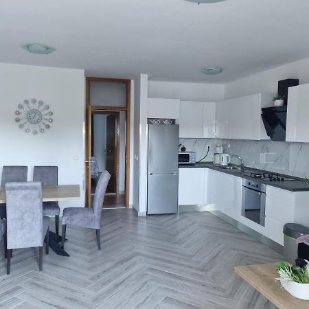 Apartments Ledic Krvavica Exterior photo