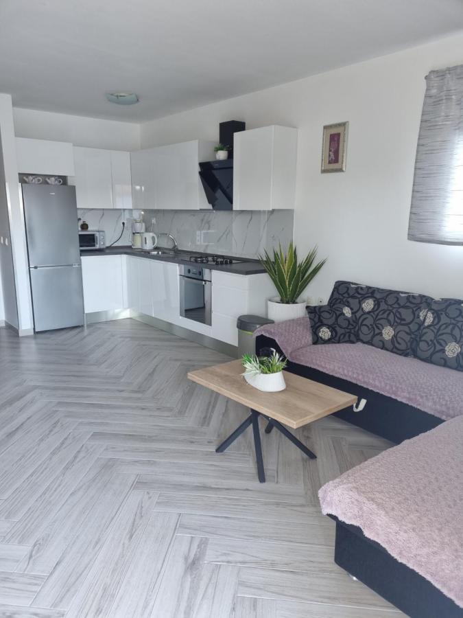Apartments Ledic Krvavica Exterior photo